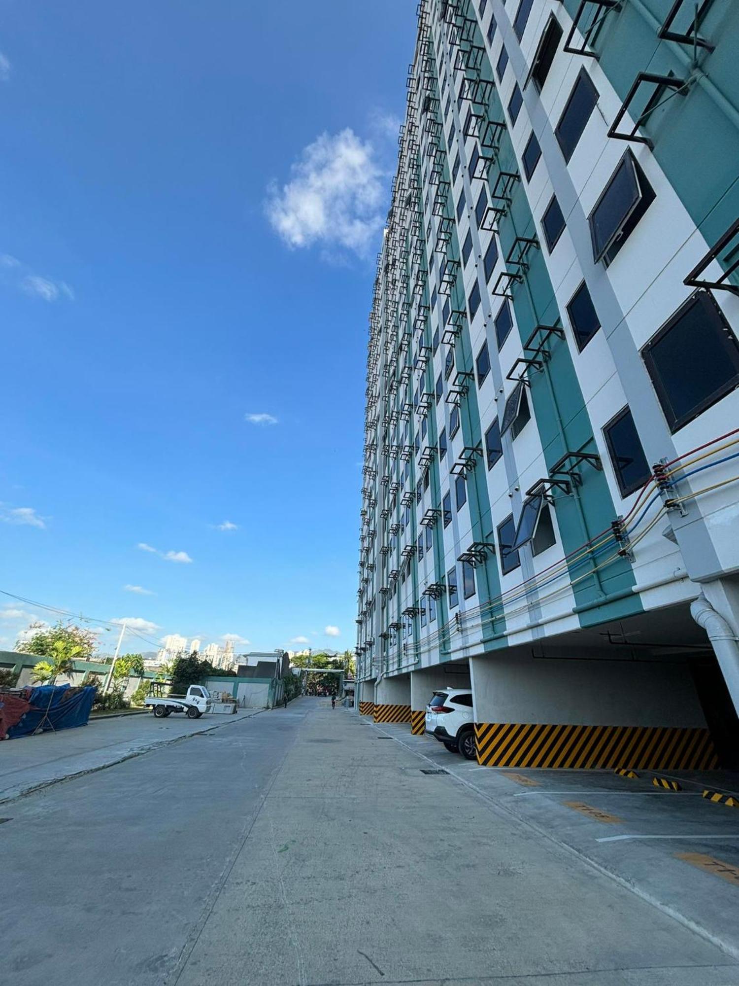 Casa Moanna 2Br Condo With Dining, Kitchen, Living Area And Netflix Mandaue City Exterior foto